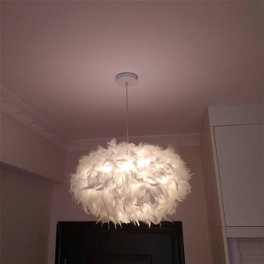 Gorgeous Feather Hanging Lamp Perfect for Kids & Cozy Spaces