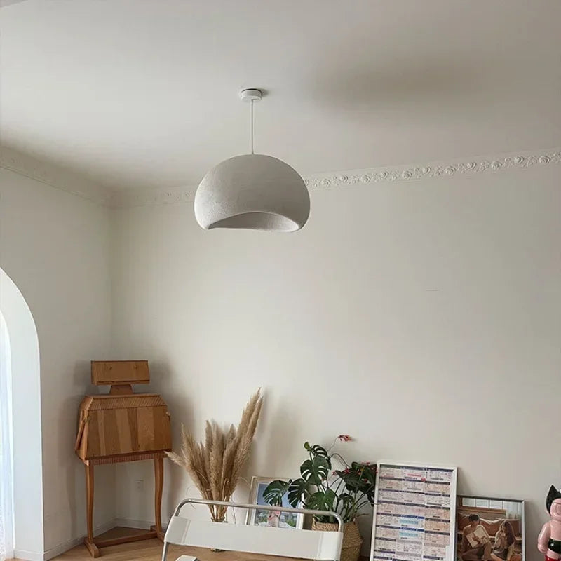 Sculpting Light Pendant Chandeliers for Peerless Home Ambience