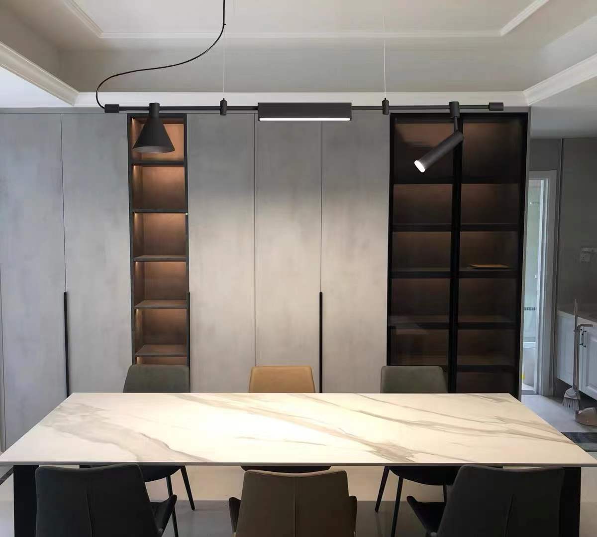 Black Pendant Lamp for Modern Kitchens & Offices