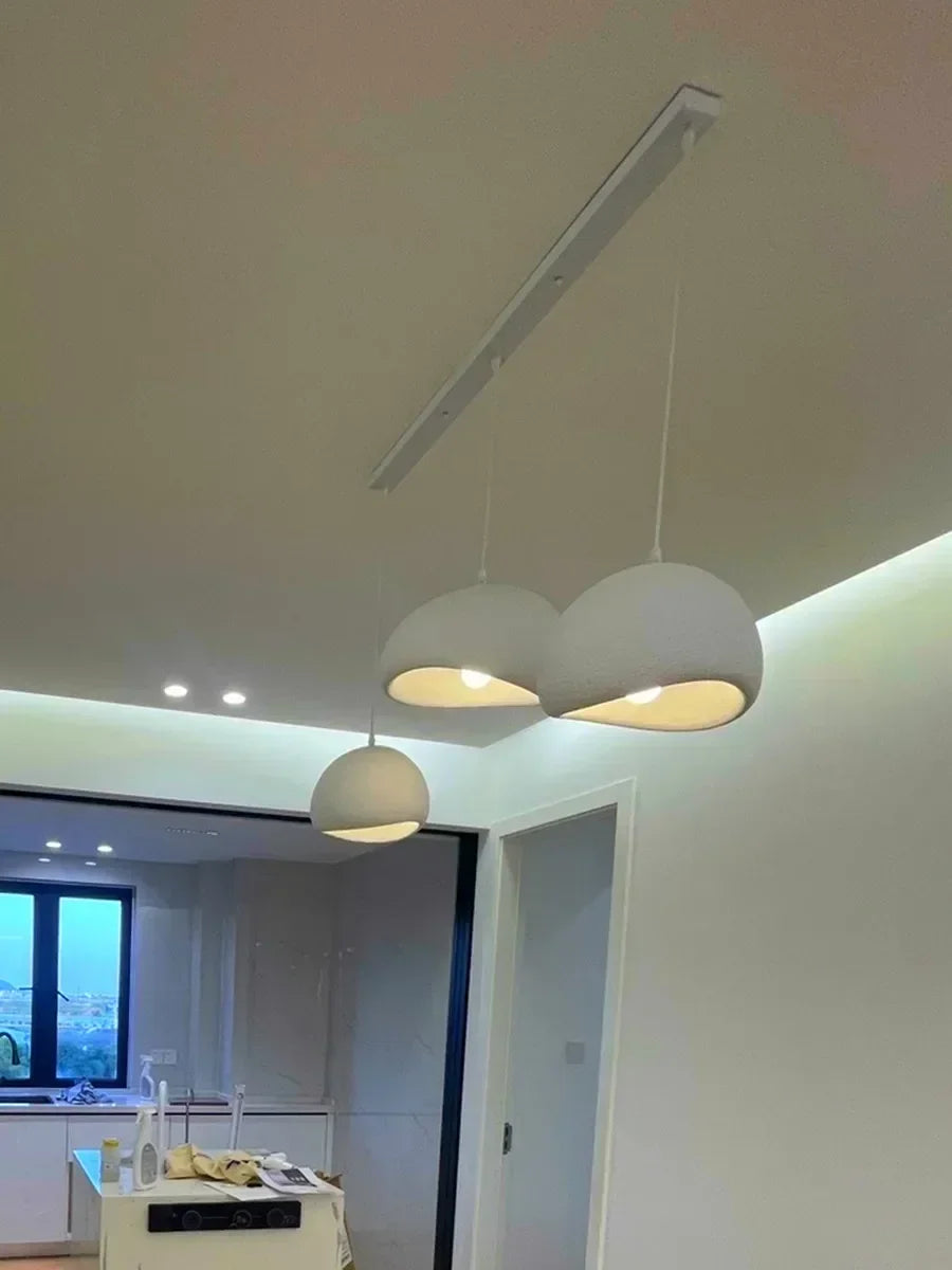 Sculpting Light Pendant Chandeliers for Peerless Home Ambience