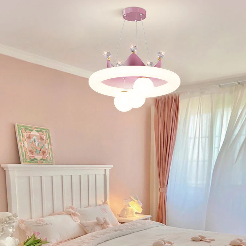 Whimsical Cloud & Crown Chandelier for Kids’ Dream Rooms