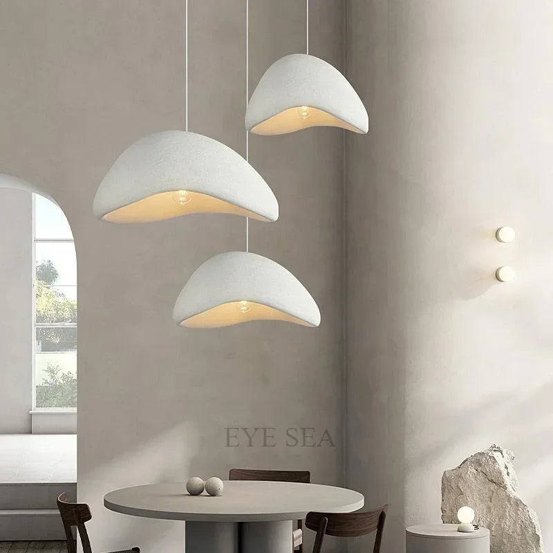 Sculpting Light Pendant Chandeliers for Peerless Home Ambience