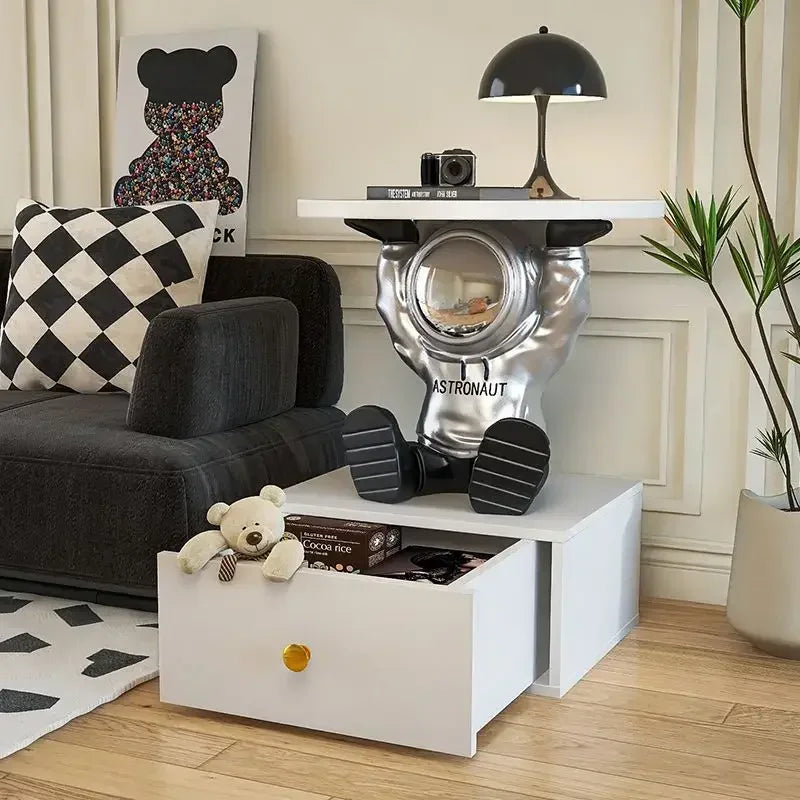 Astronaut Home Decor Sculpture – Perfect for Living Room & Bedside Styling