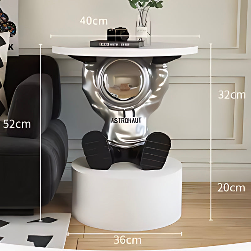 Astronaut Home Decor Sculpture – Perfect for Living Room & Bedside Styling