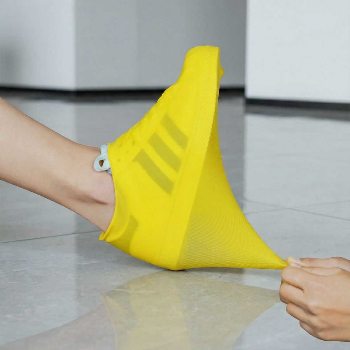 Smart Footwear Protection StindPro Reusable Shoes for Daily Use