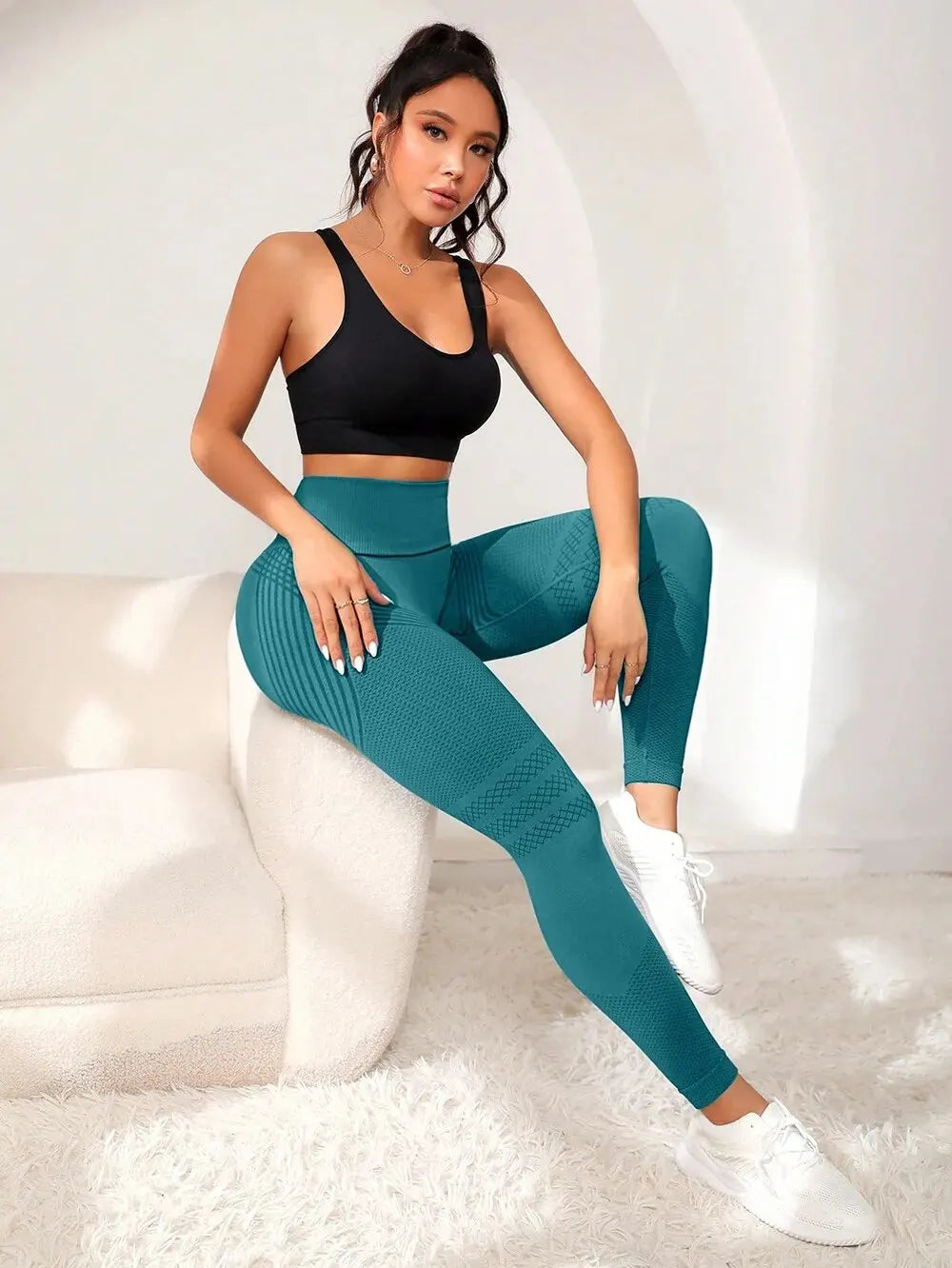 Sculpt & Lift: Women’s High-Waisted Sports Pants with Sexy Lines for Ultimate Fitness & Style!