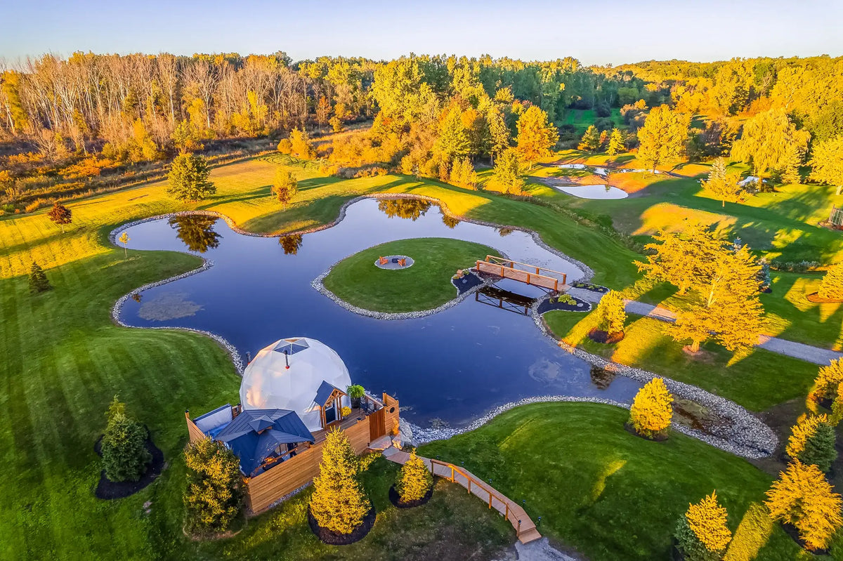 Geodesic Luxury Dome Tent – Transparent Resort Glamping Dome for Elegant Forest Camping!