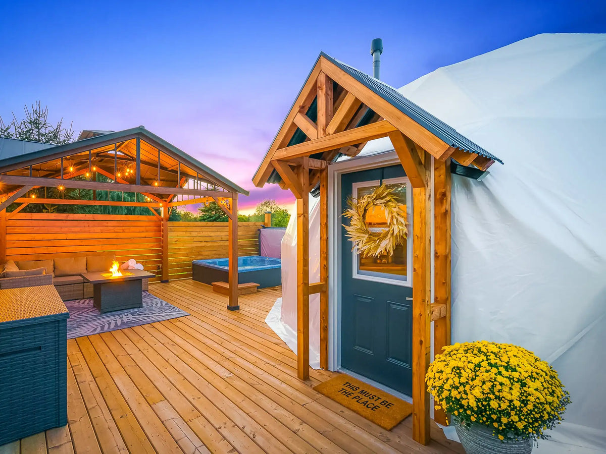 Geodesic Luxury Dome Tent – Transparent Resort Glamping Dome for Elegant Forest Camping!