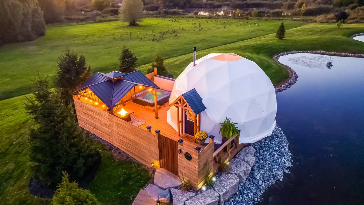 Geodesic Luxury Dome Tent – Transparent Resort Glamping Dome for Elegant Forest Camping!