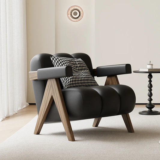 Scandinavian Luxury Lounge Chair – Black Leather Armchair with Wooden Legs for Modern Décor