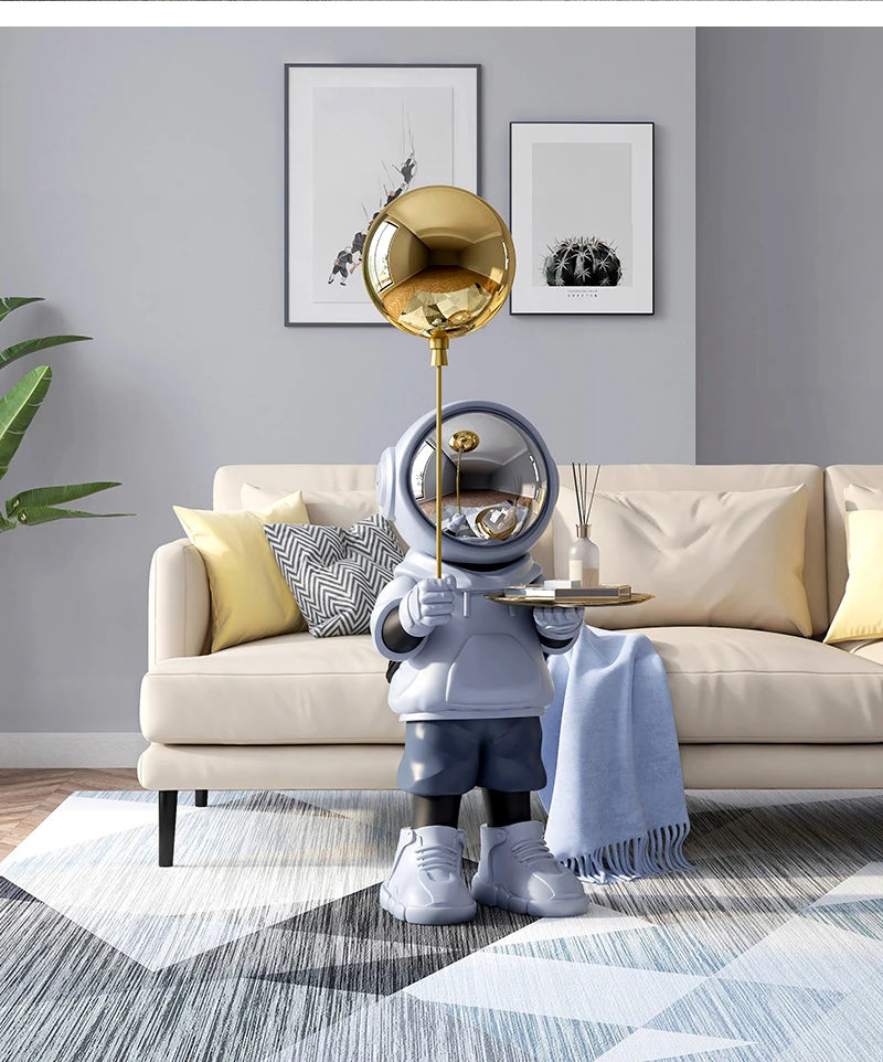 Nordic Astronaut Statue Floor Lamp & Tray – Modern Home Decor Sculpture for Living Room, TV Stand & Sofa Side Ornament